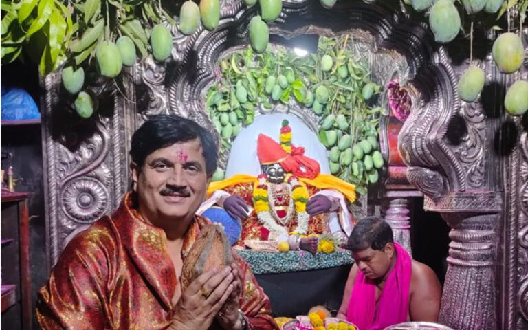 Jitendra Joshi at the Spiritual Shree Jyotiba Devasthan in Kolhapur