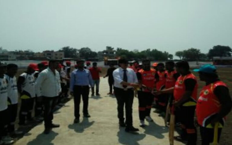 Sports Enthusiast Jitendra Joshi - sponsoring Maharashtra Police Hockey Team